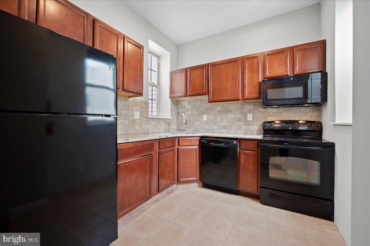 LUDLOW - Residential Income