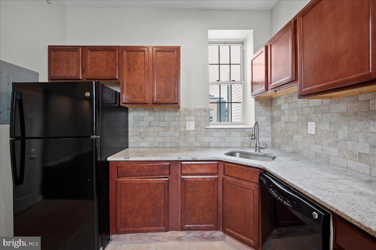 LUDLOW - Residential Income