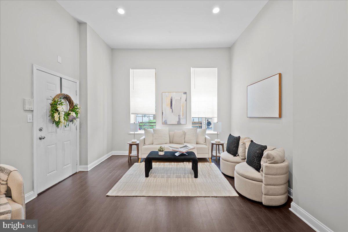 LUDLOW - Residential Income