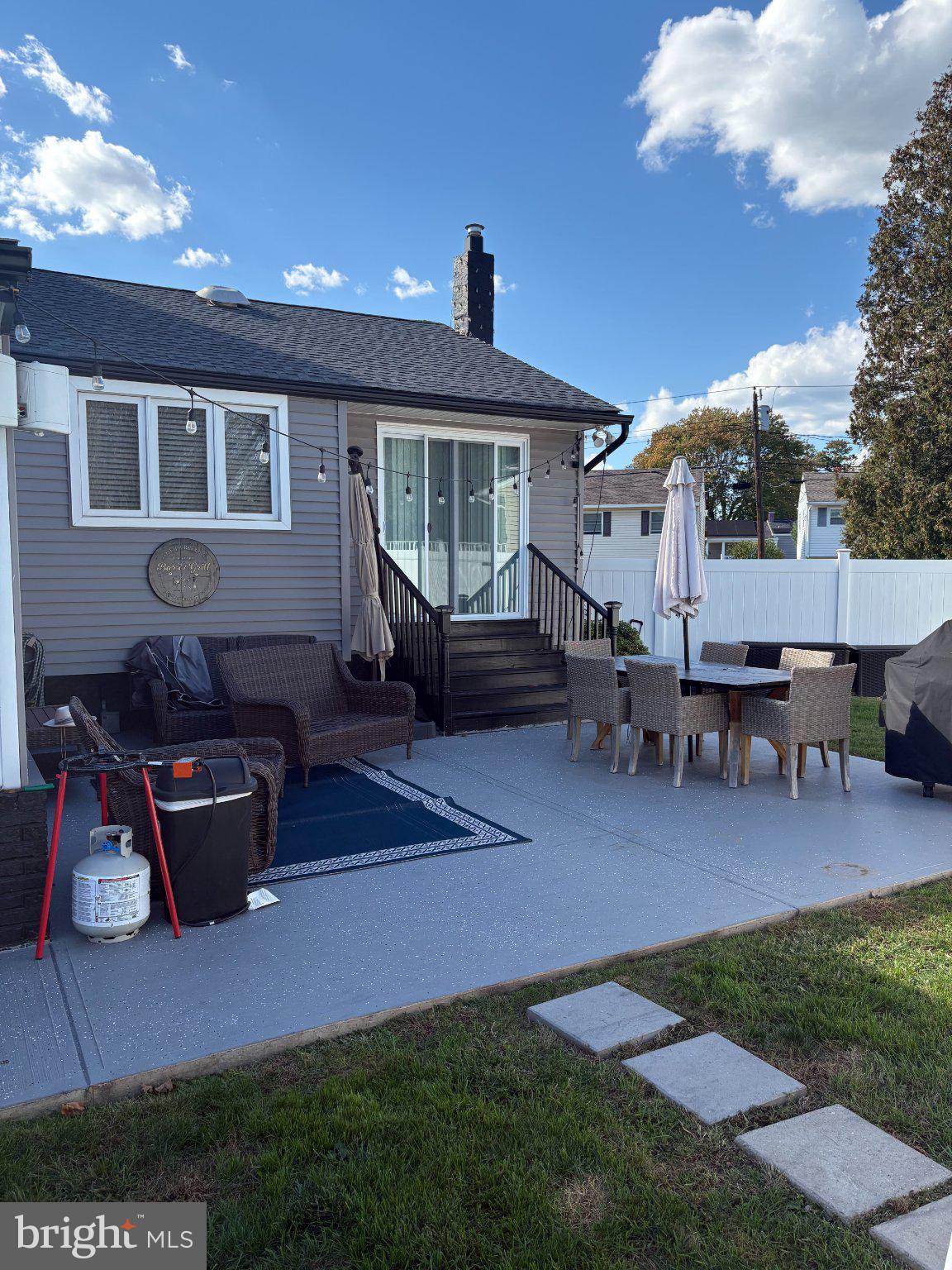 4 BOW ROAD