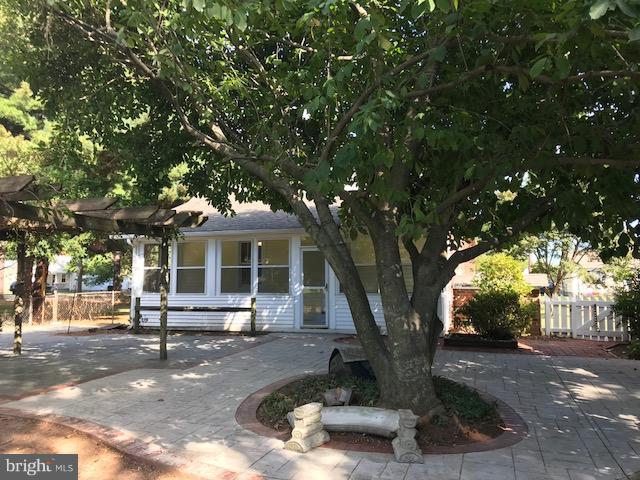 PHILLIPS - Residential Lease