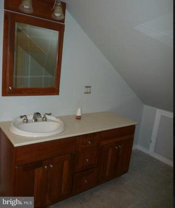 PHILLIPS - Residential Lease