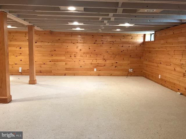 PHILLIPS - Residential Lease