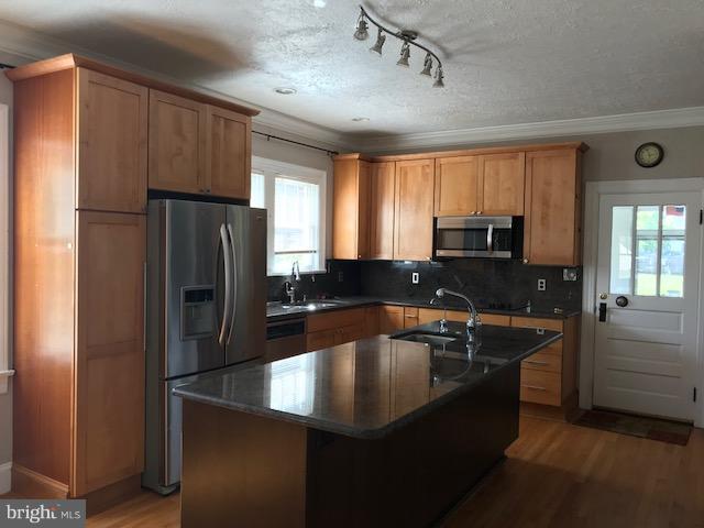 PHILLIPS - Residential Lease