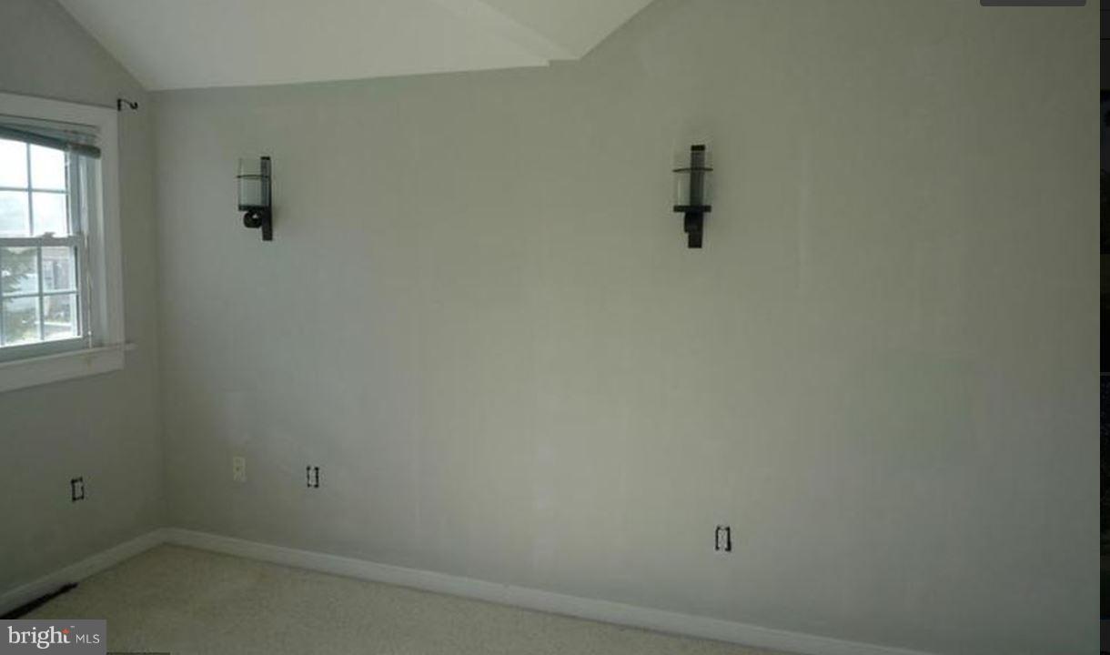 PHILLIPS - Residential Lease