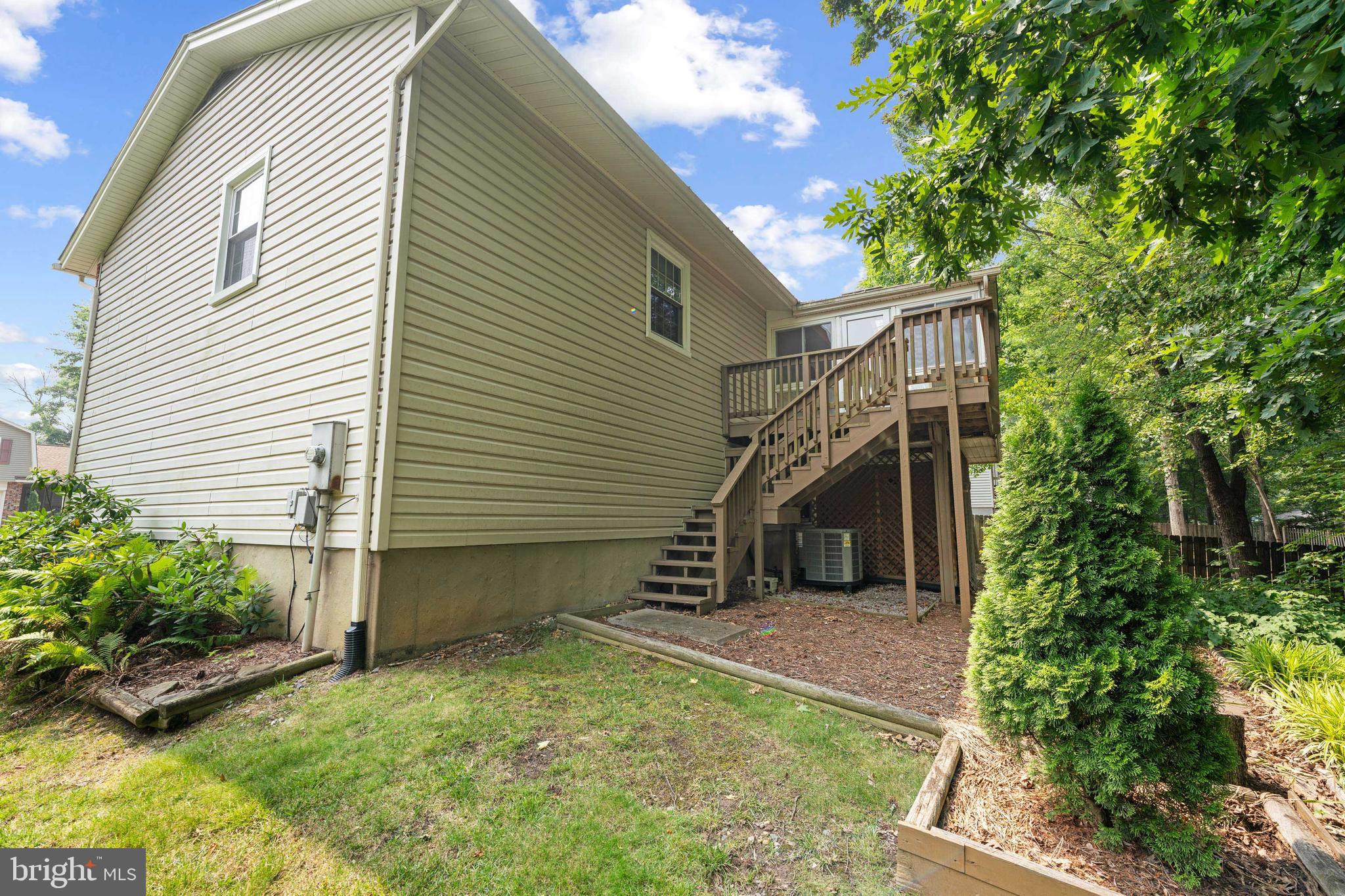 ROLLING VALLEY - Residential