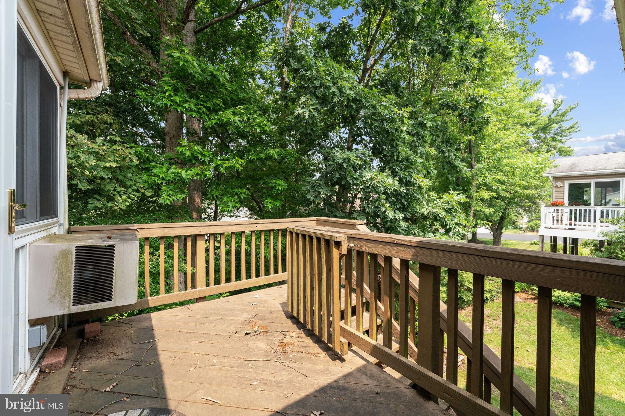 ROLLING VALLEY - Residential