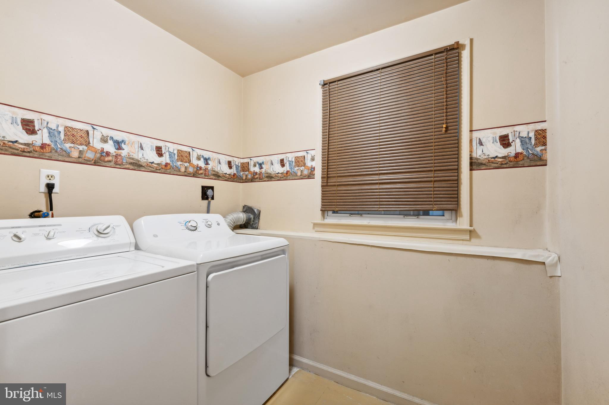 ROLLING VALLEY - Residential