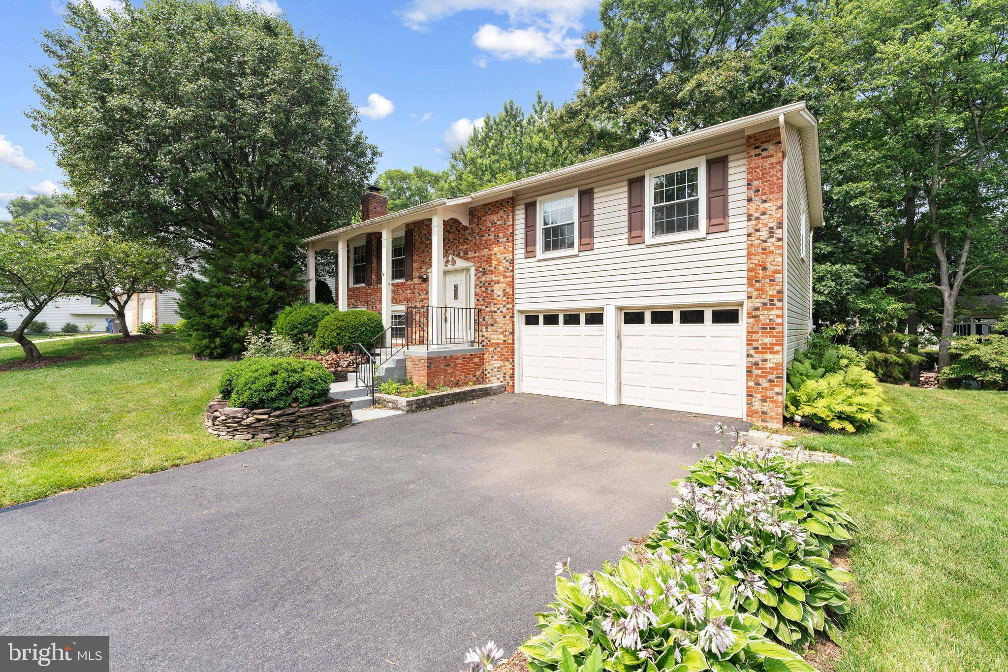 ROLLING VALLEY - Residential