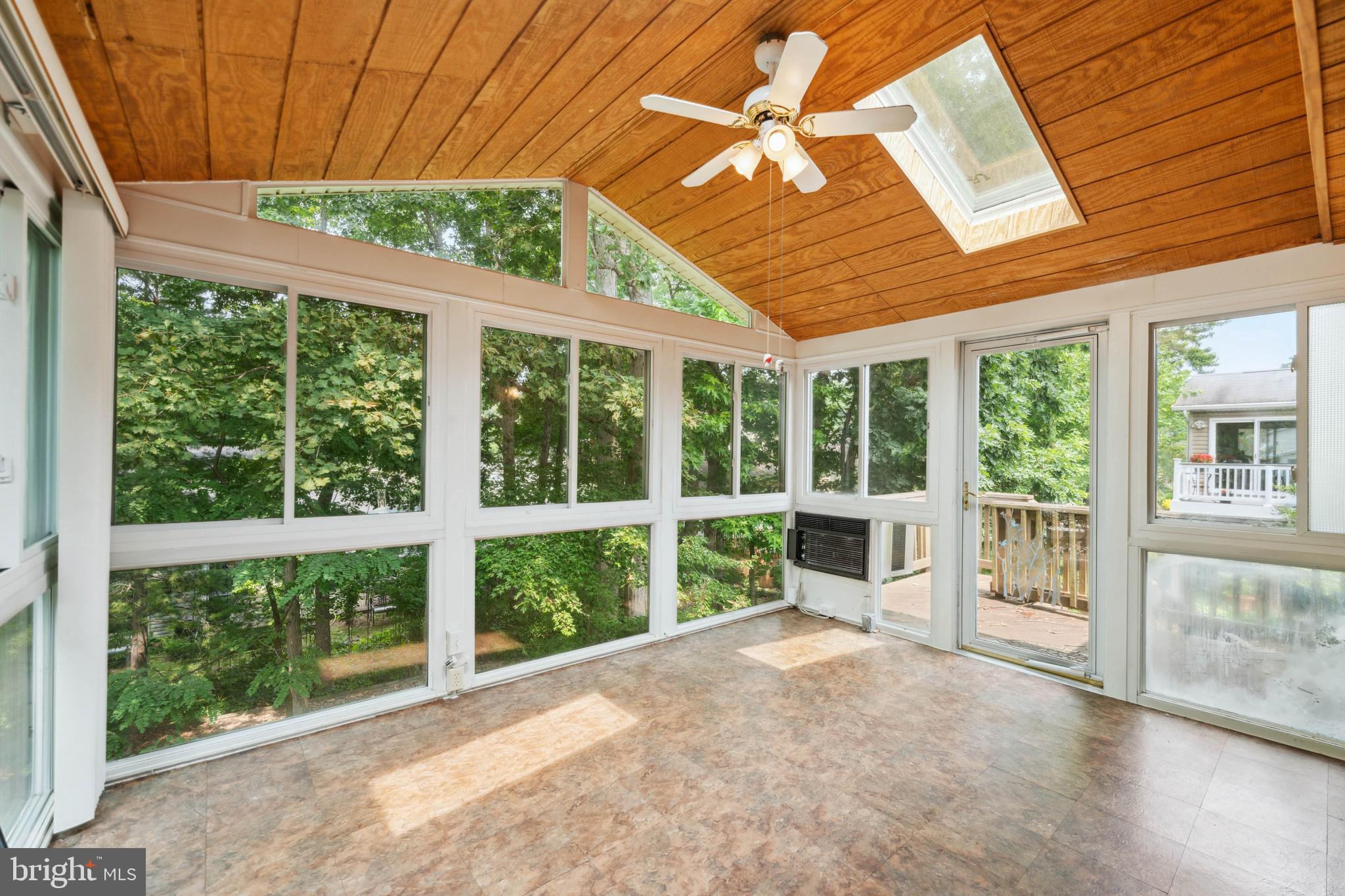 ROLLING VALLEY - Residential