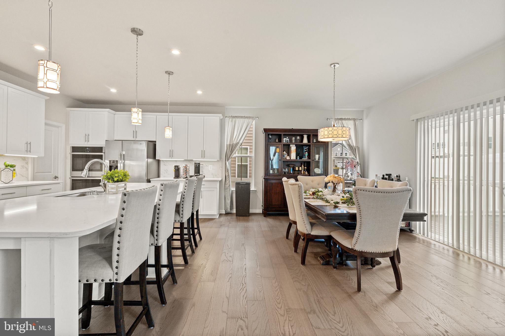 MAY'S QUARTER - Residential