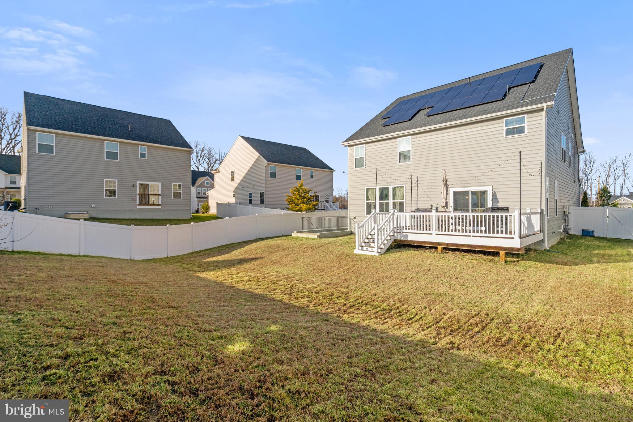 MAY'S QUARTER - Residential