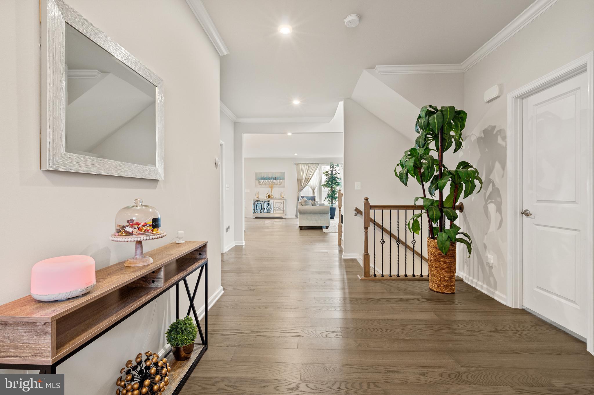 MAY'S QUARTER - Residential