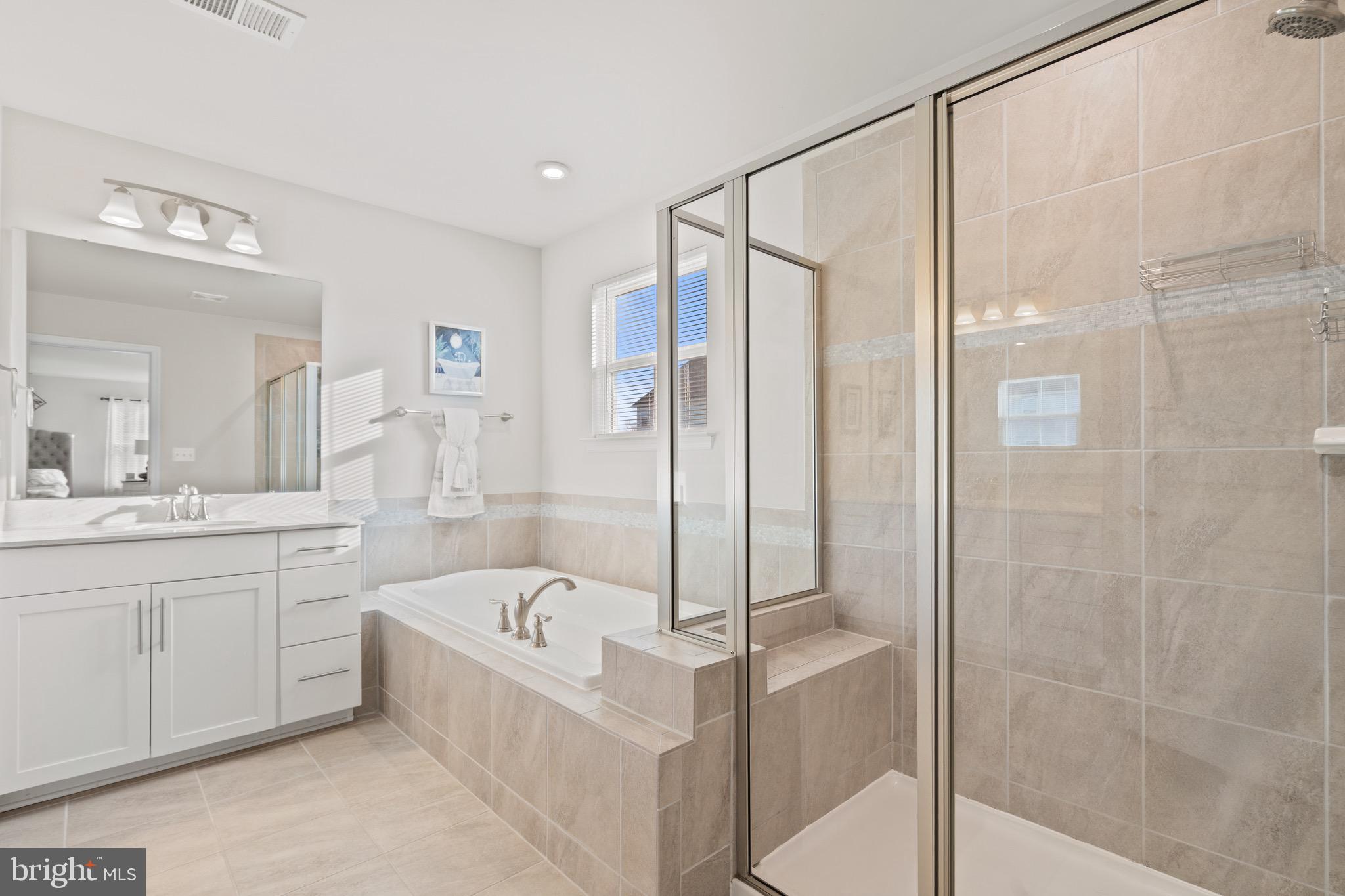 MAY'S QUARTER - Residential