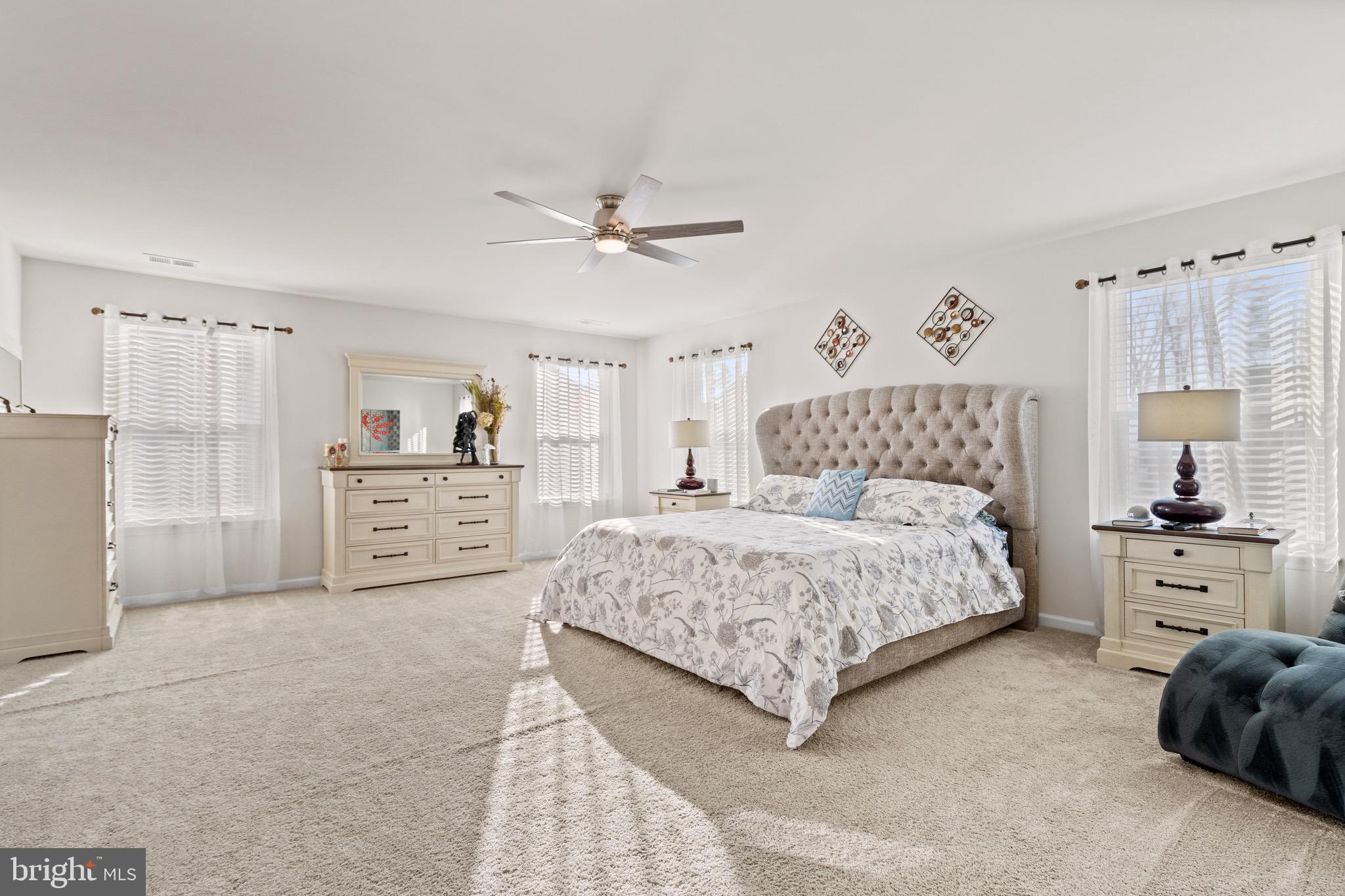 MAY'S QUARTER - Residential