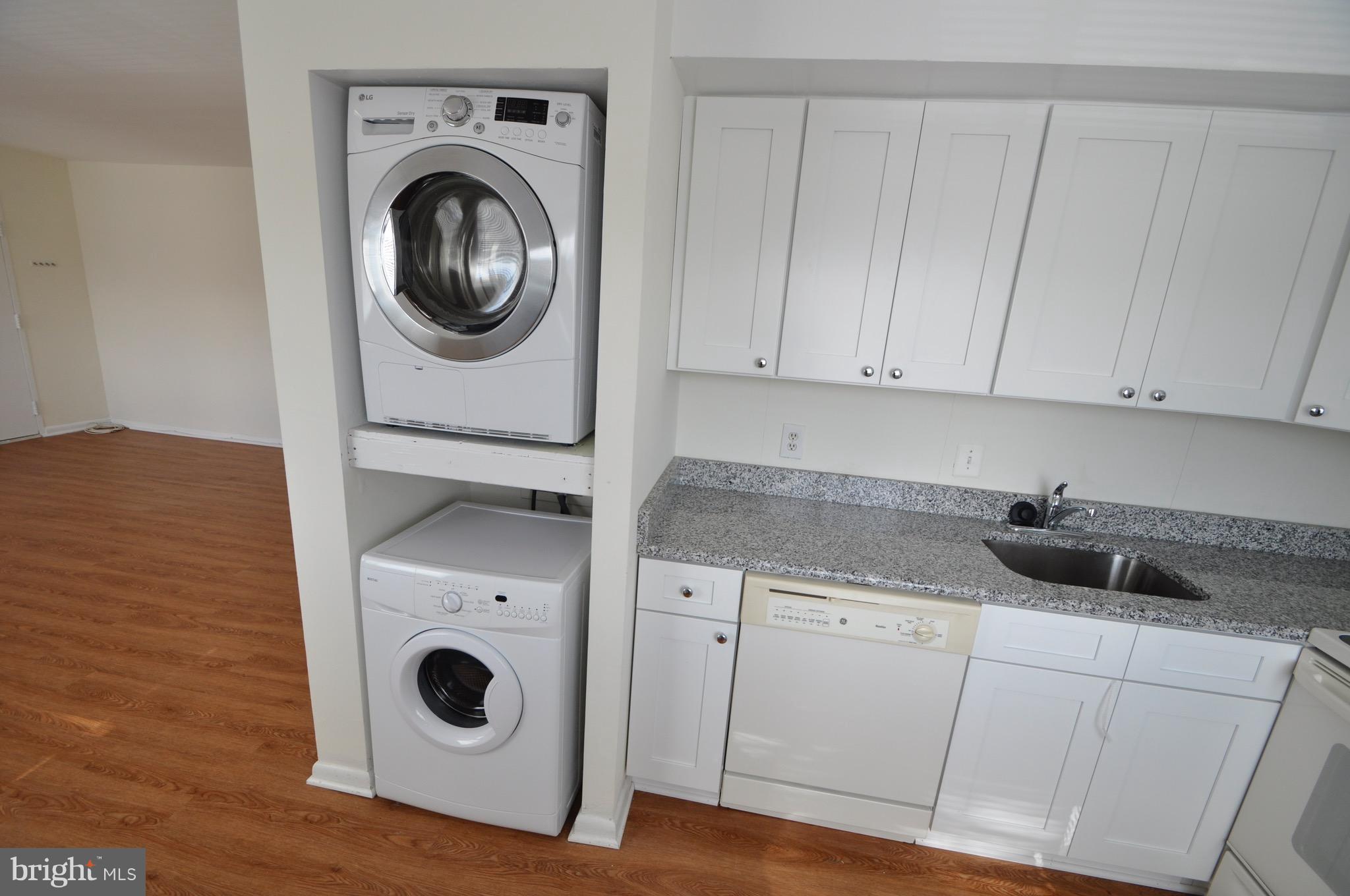 BOLLING BROOK - Residential Lease