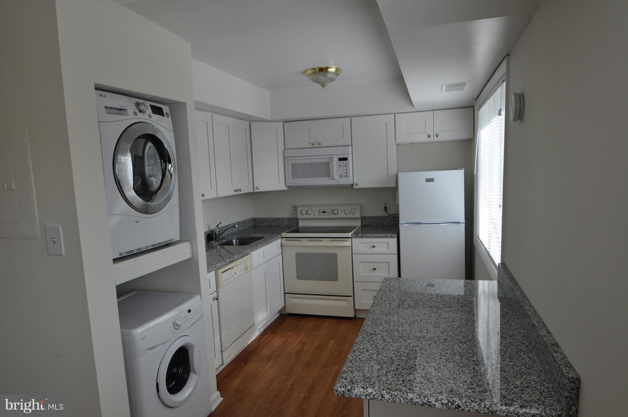 BOLLING BROOK - Residential Lease