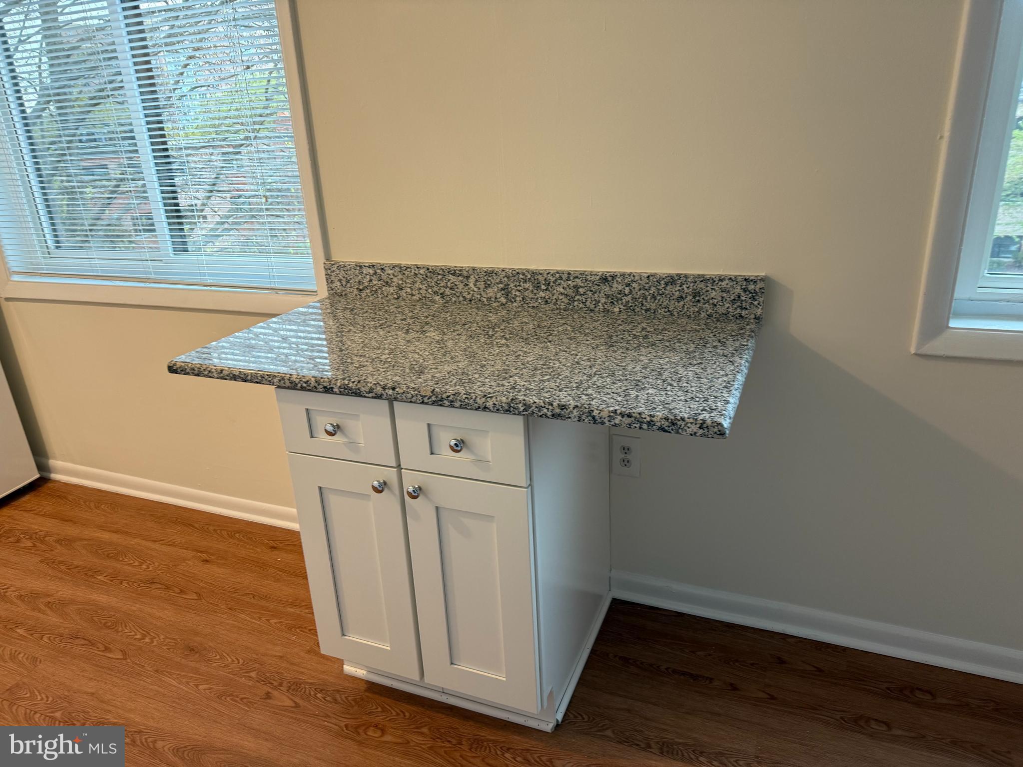 BOLLING BROOK - Residential Lease