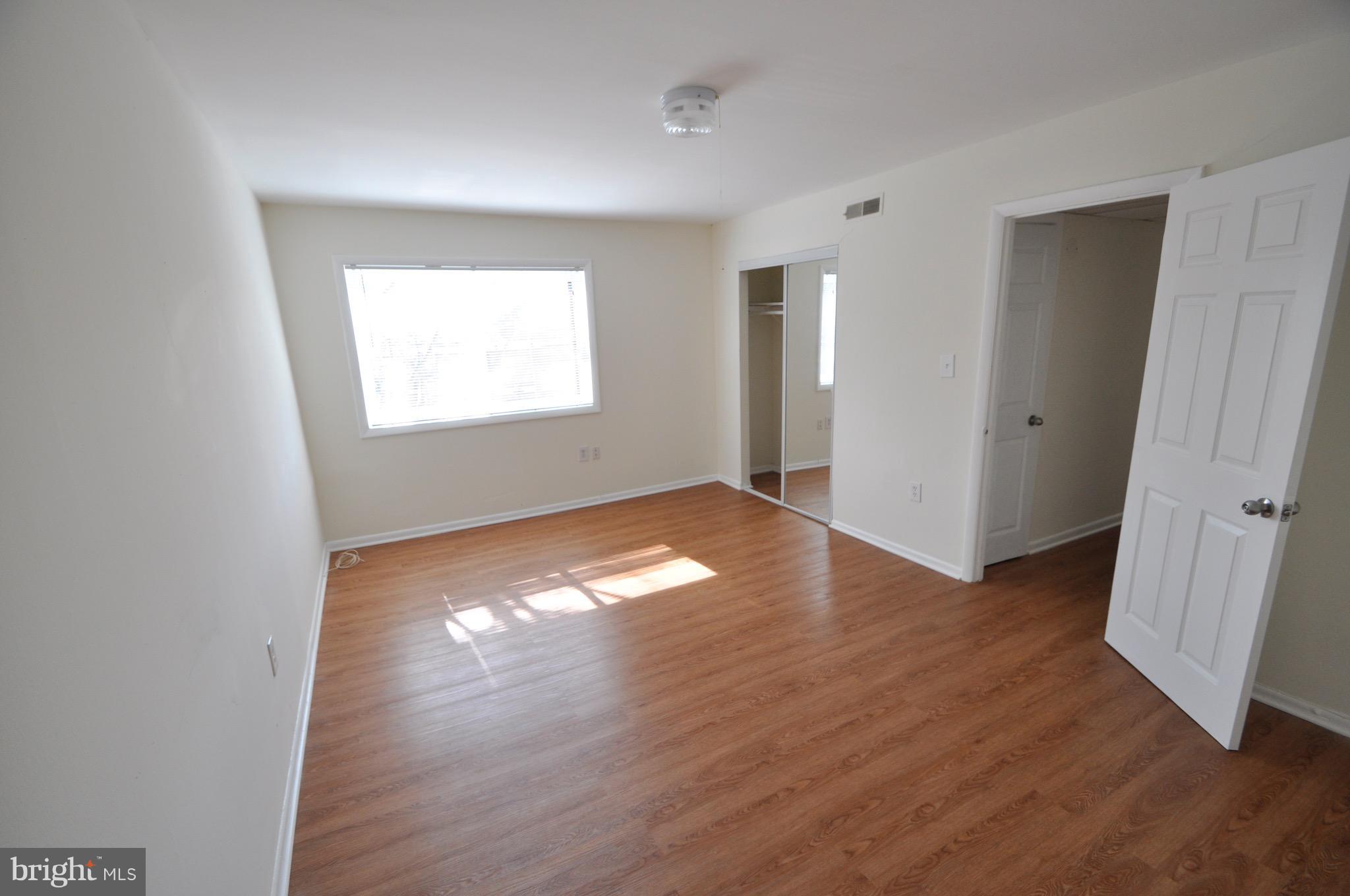 BOLLING BROOK - Residential Lease