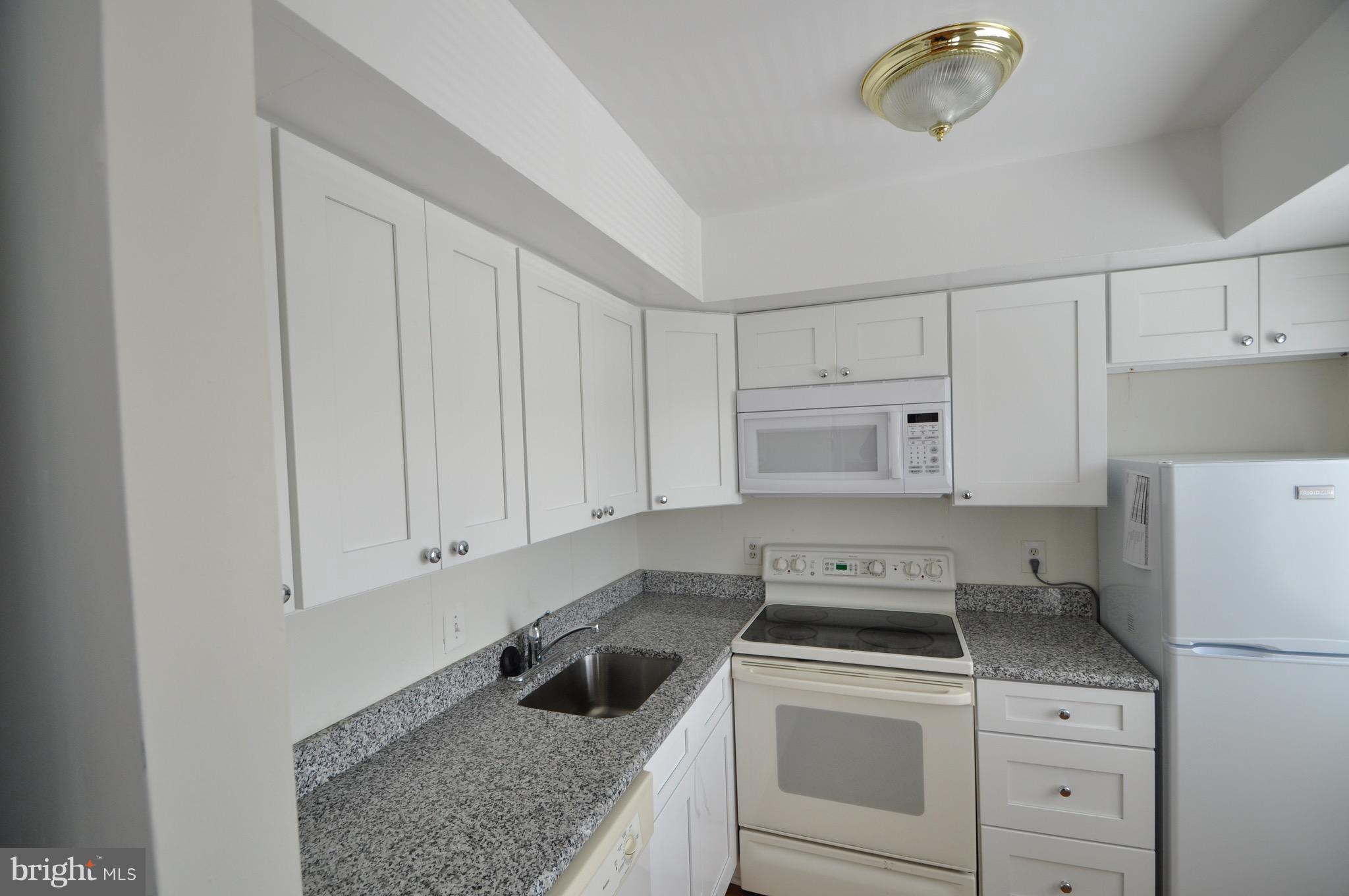 BOLLING BROOK - Residential Lease