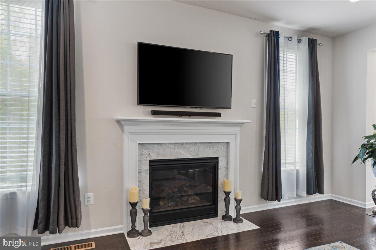 MARLBORO RIDGE MEADOWS - Residential