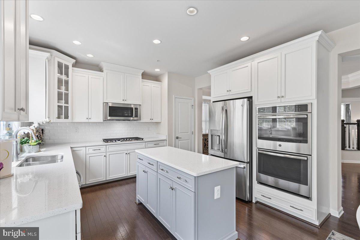 10815 FLYING CHANGE COURT