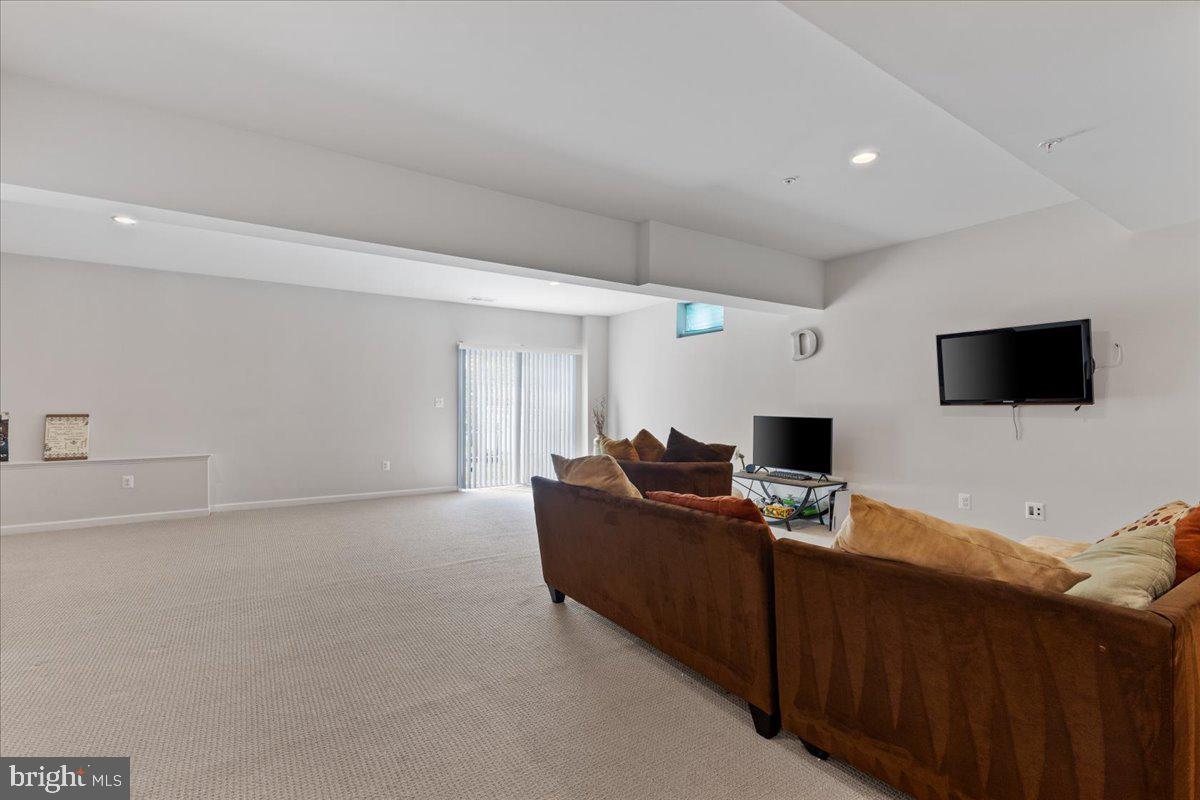 MARLBORO RIDGE MEADOWS - Residential