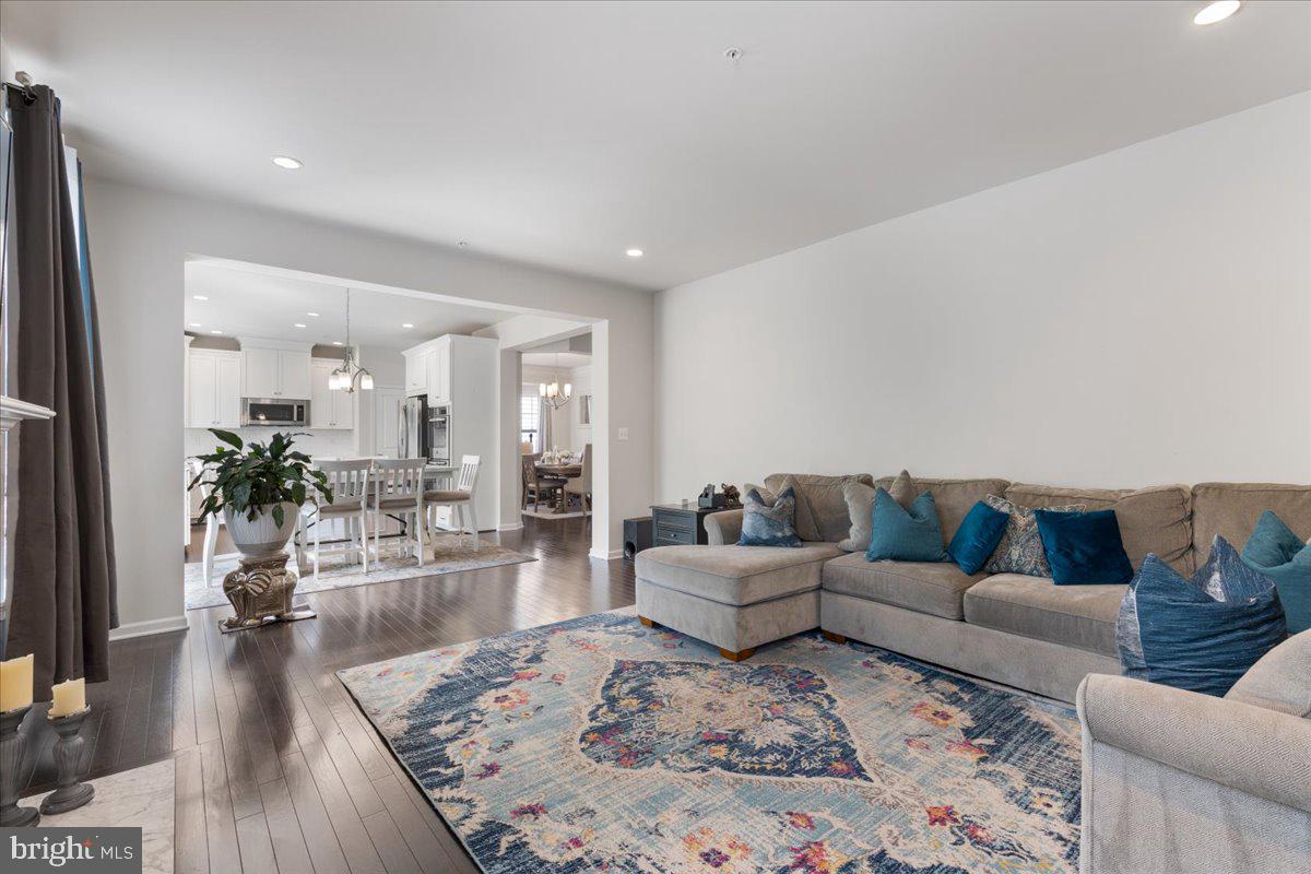 10815 FLYING CHANGE COURT