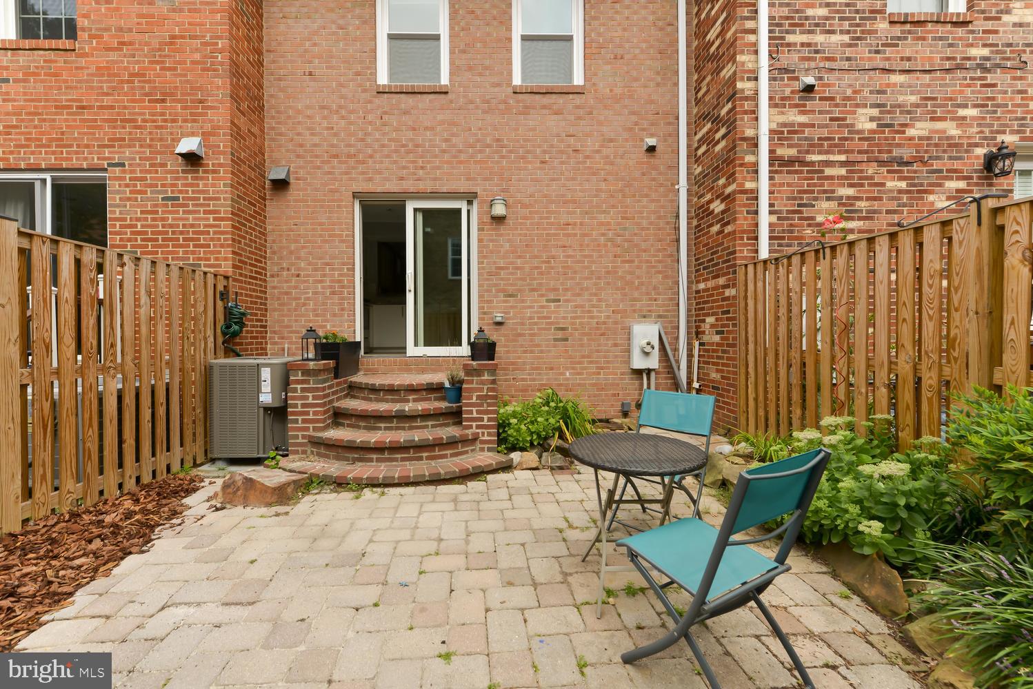 BRIGHTON SQUARE - Residential