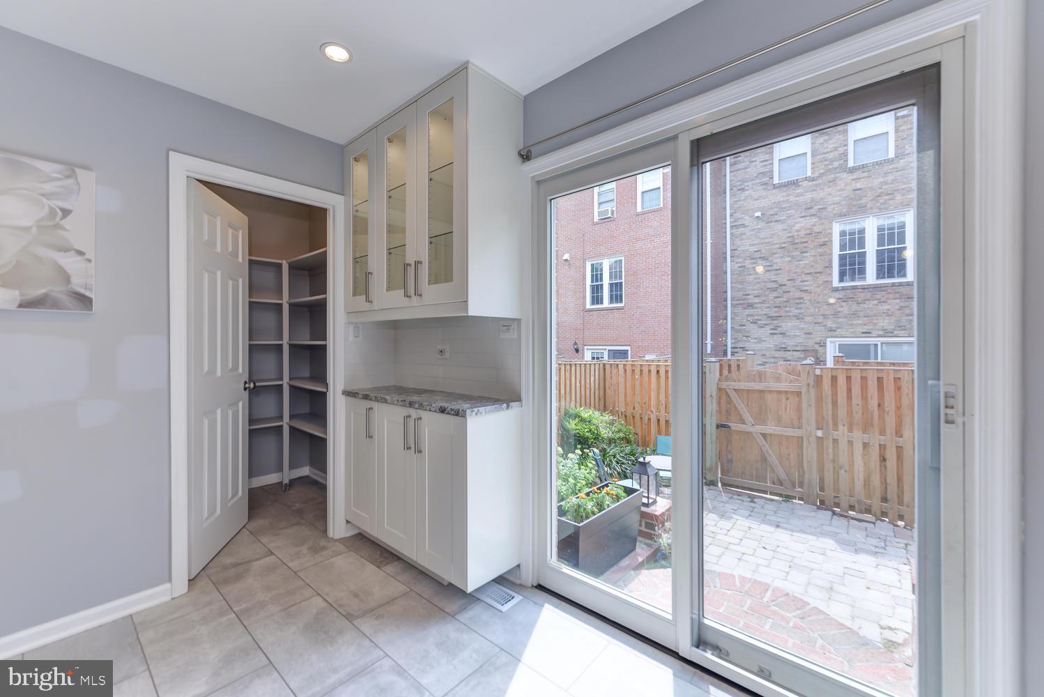 BRIGHTON SQUARE - Residential