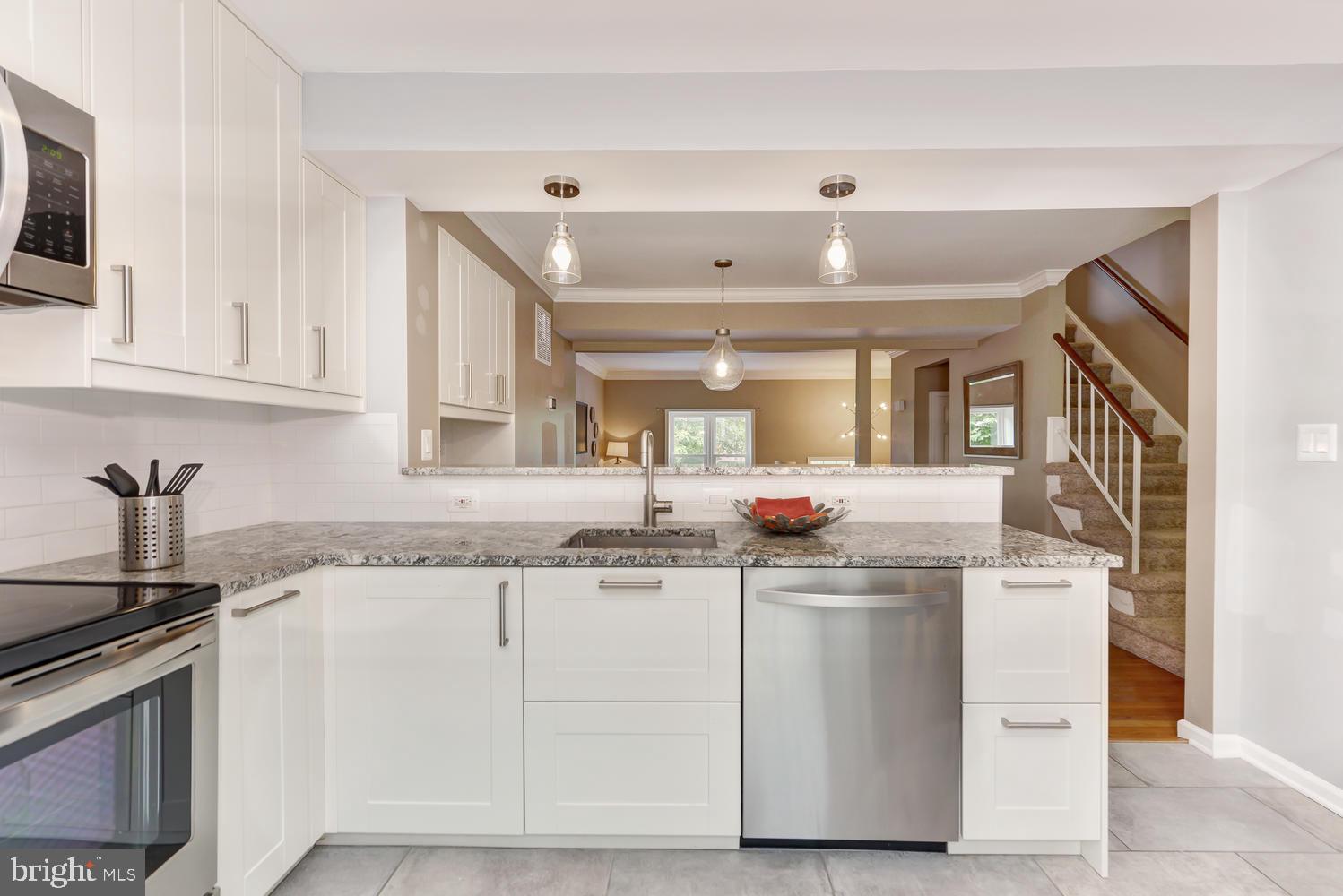 BRIGHTON SQUARE - Residential