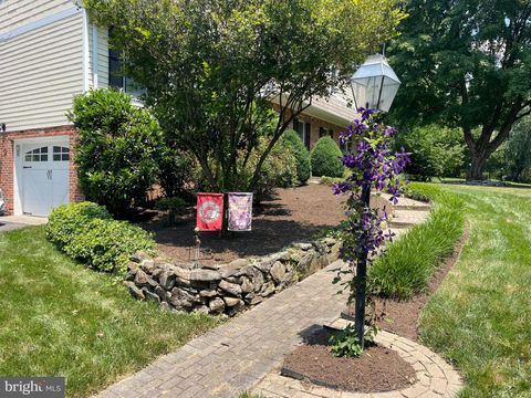 531 S NURSERY AVENUE PURCELLVILLE VA 20132