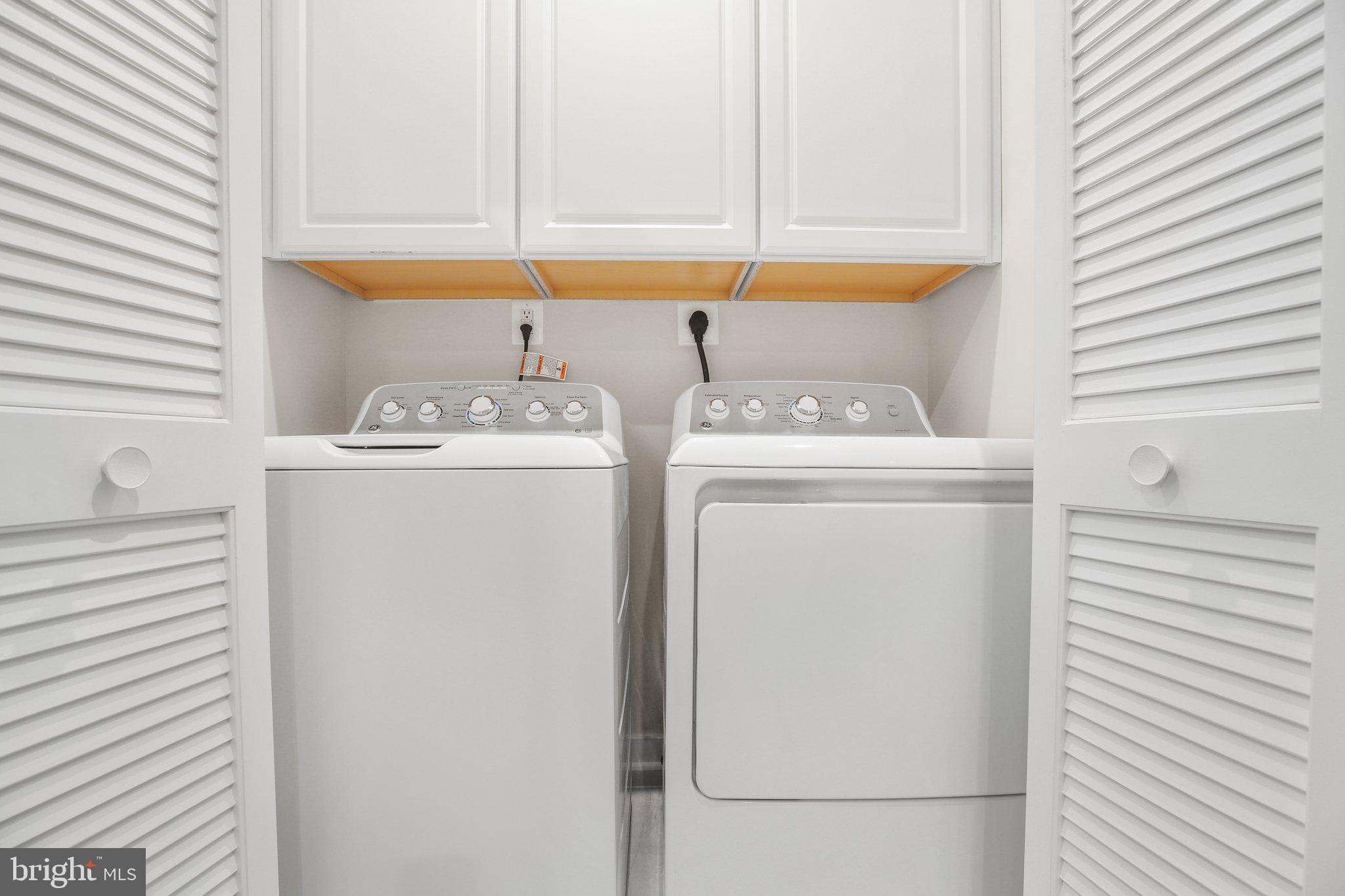 ALEXANDER'S CROSSING - Residential Lease