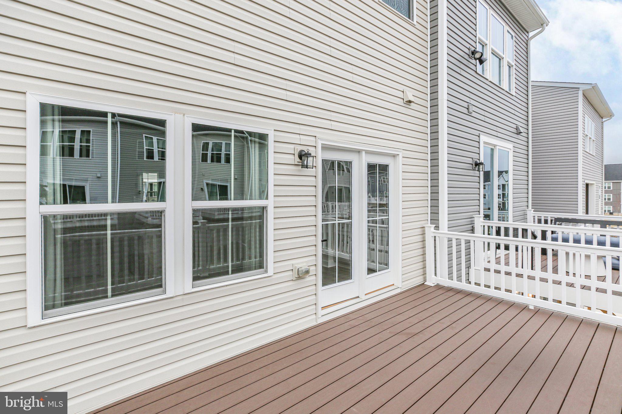 ALEXANDER'S CROSSING - Residential Lease