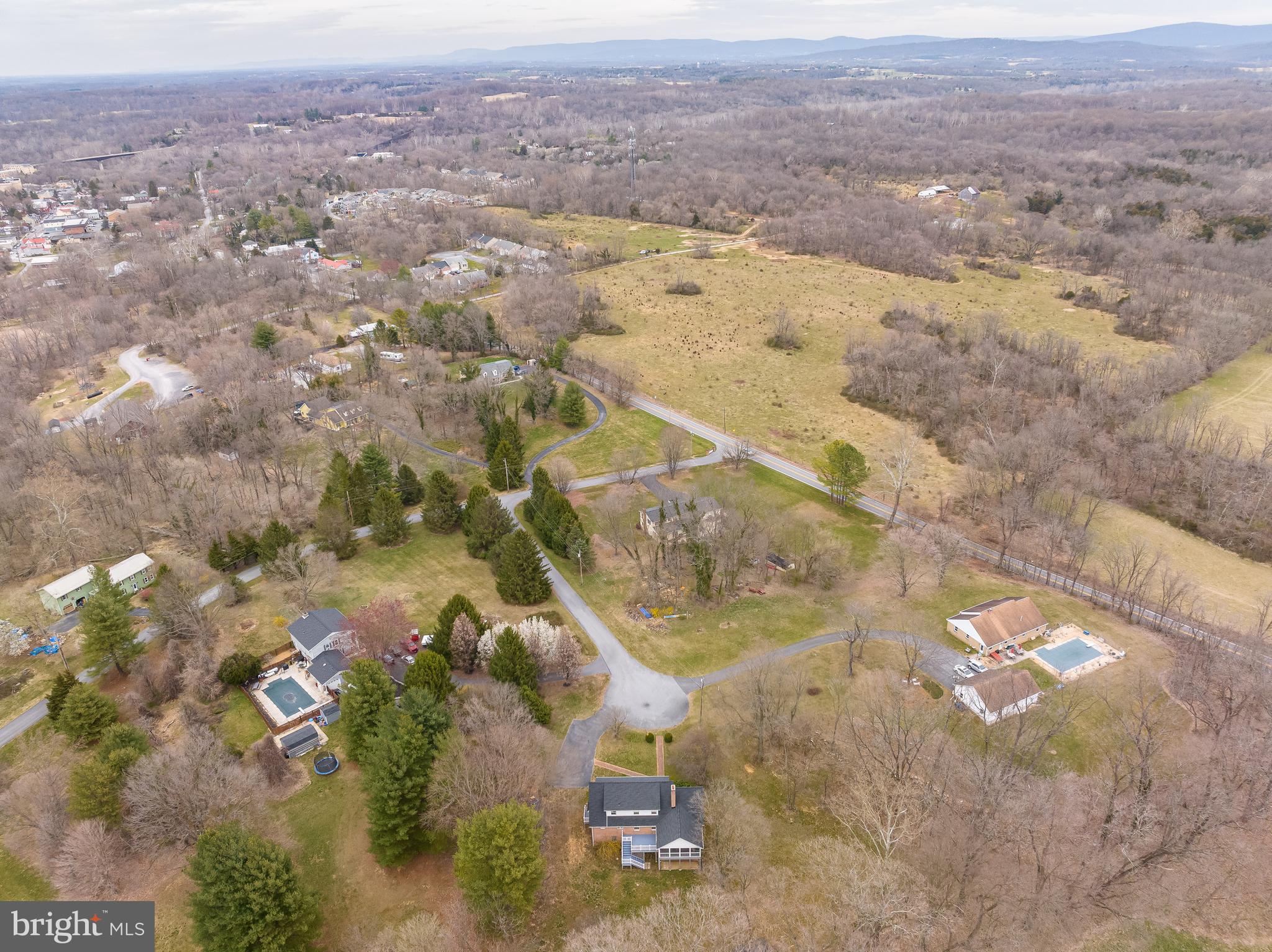 BEELINE ESTATES - Residential