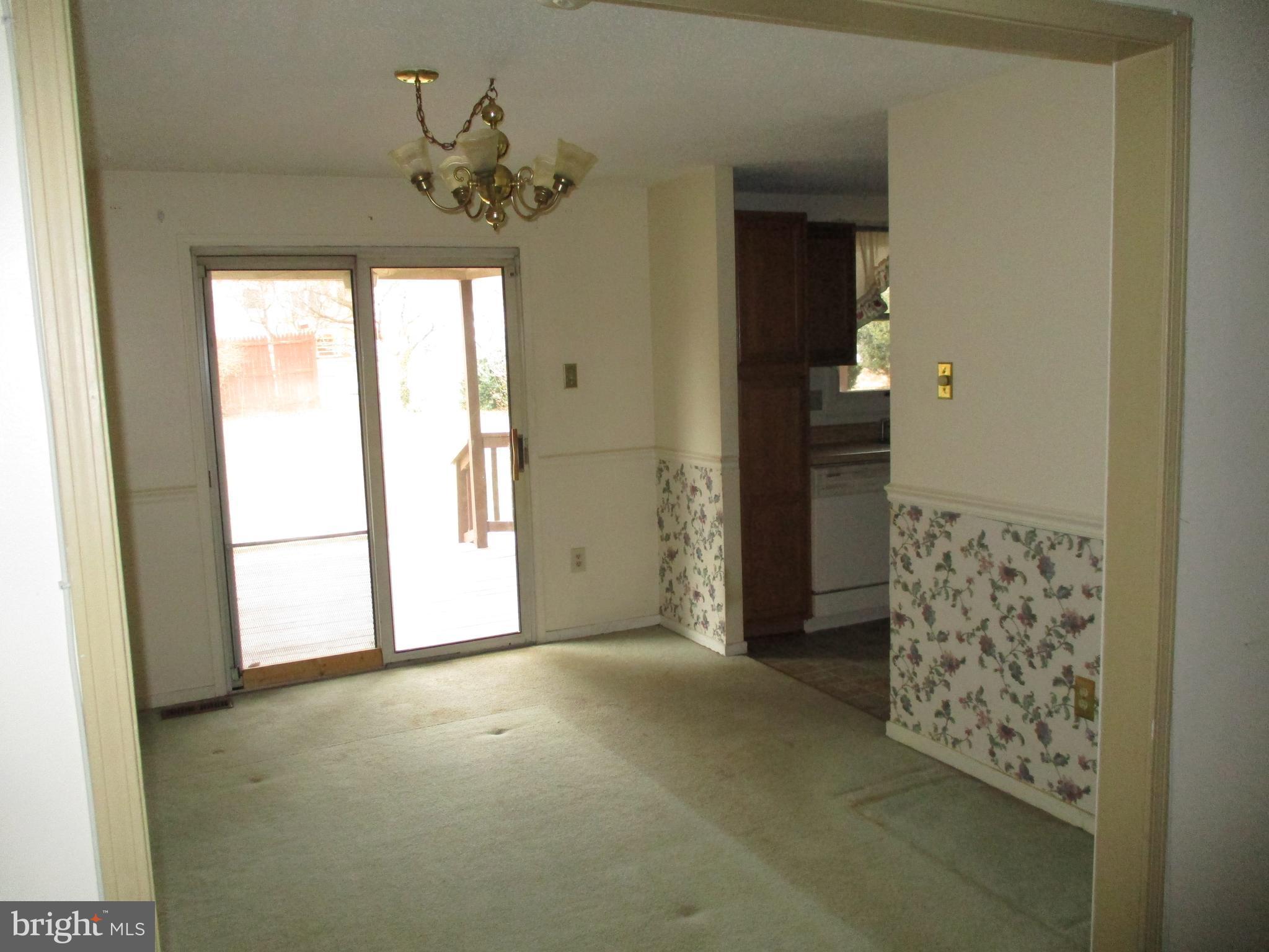 ROYAL EXCHANGE - Residential Lease