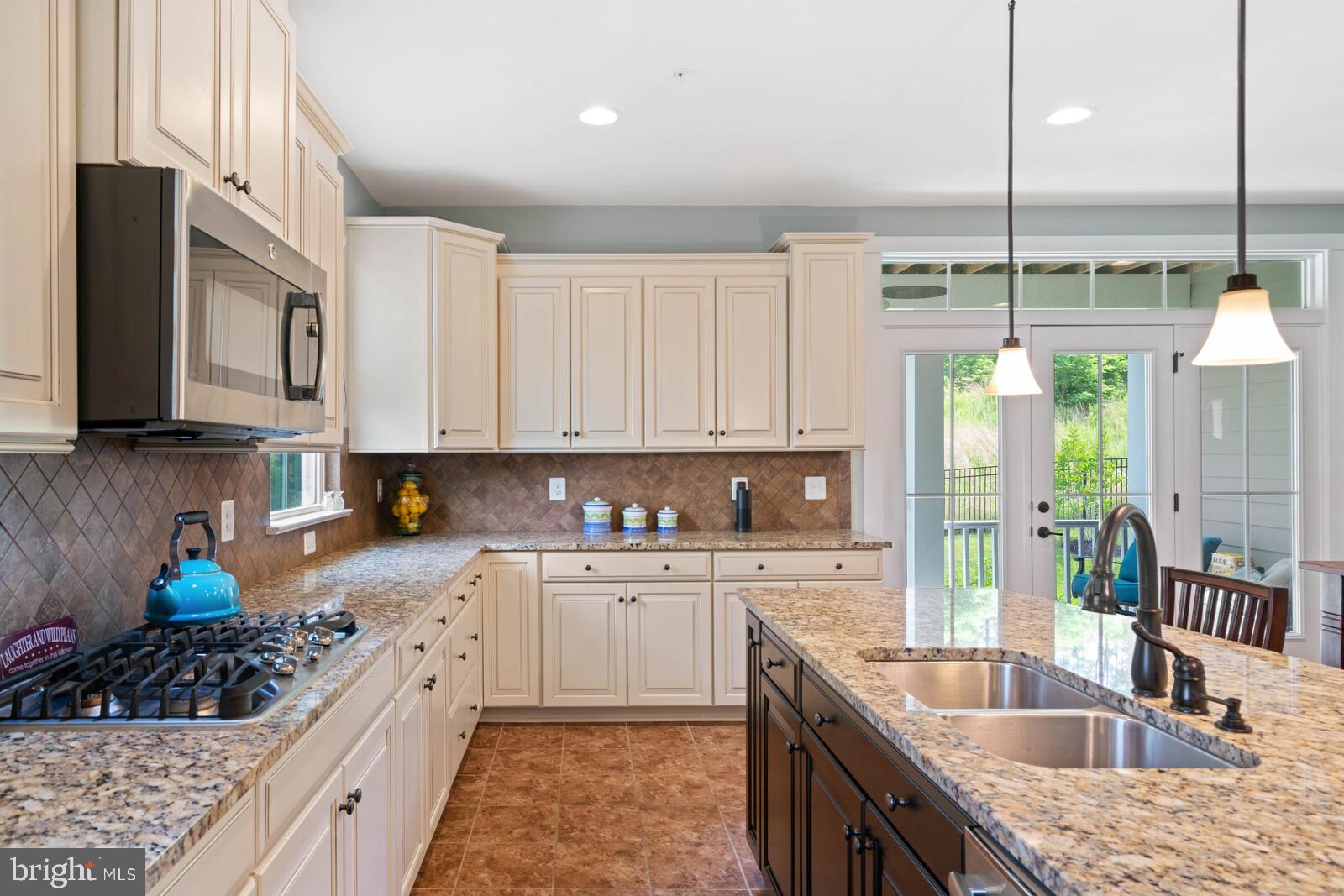 POTOMAC SHORES - Residential