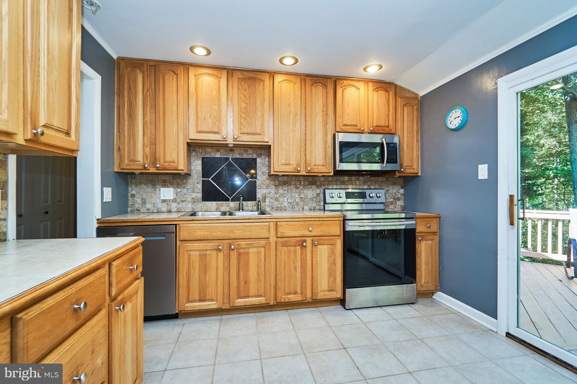 KEENE MILL MANOR - Residential