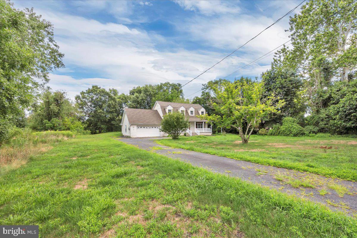 2480 MONMOUTH ROAD