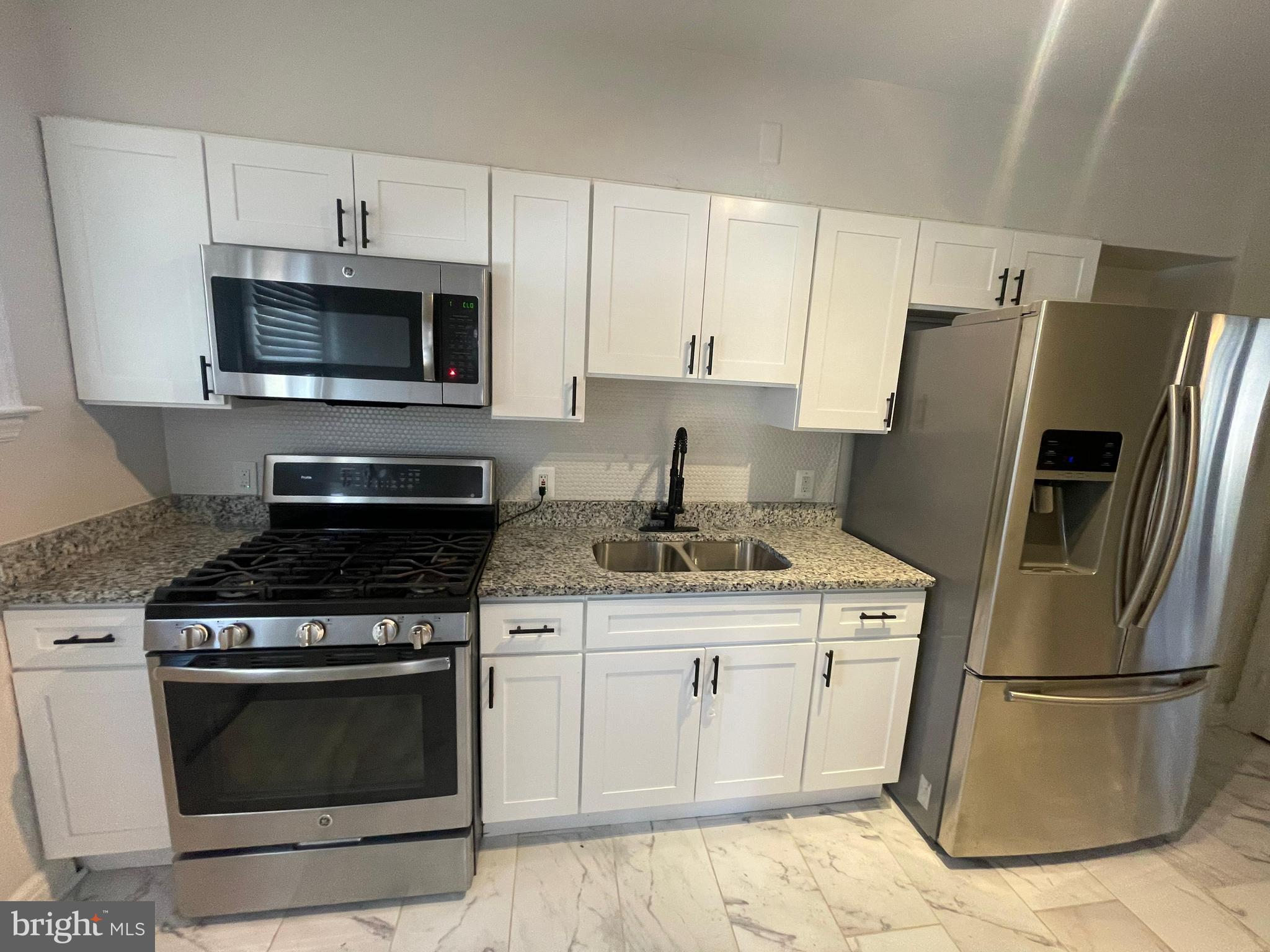 PARK HEIGHTS - Residential Lease