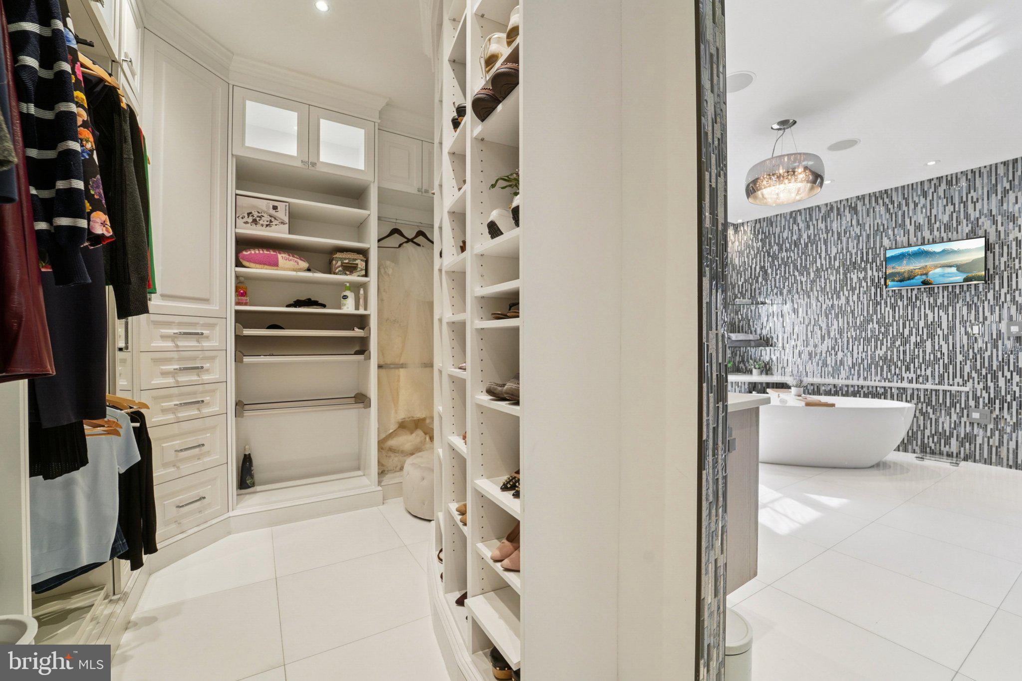 BELMONT FARM - Residential