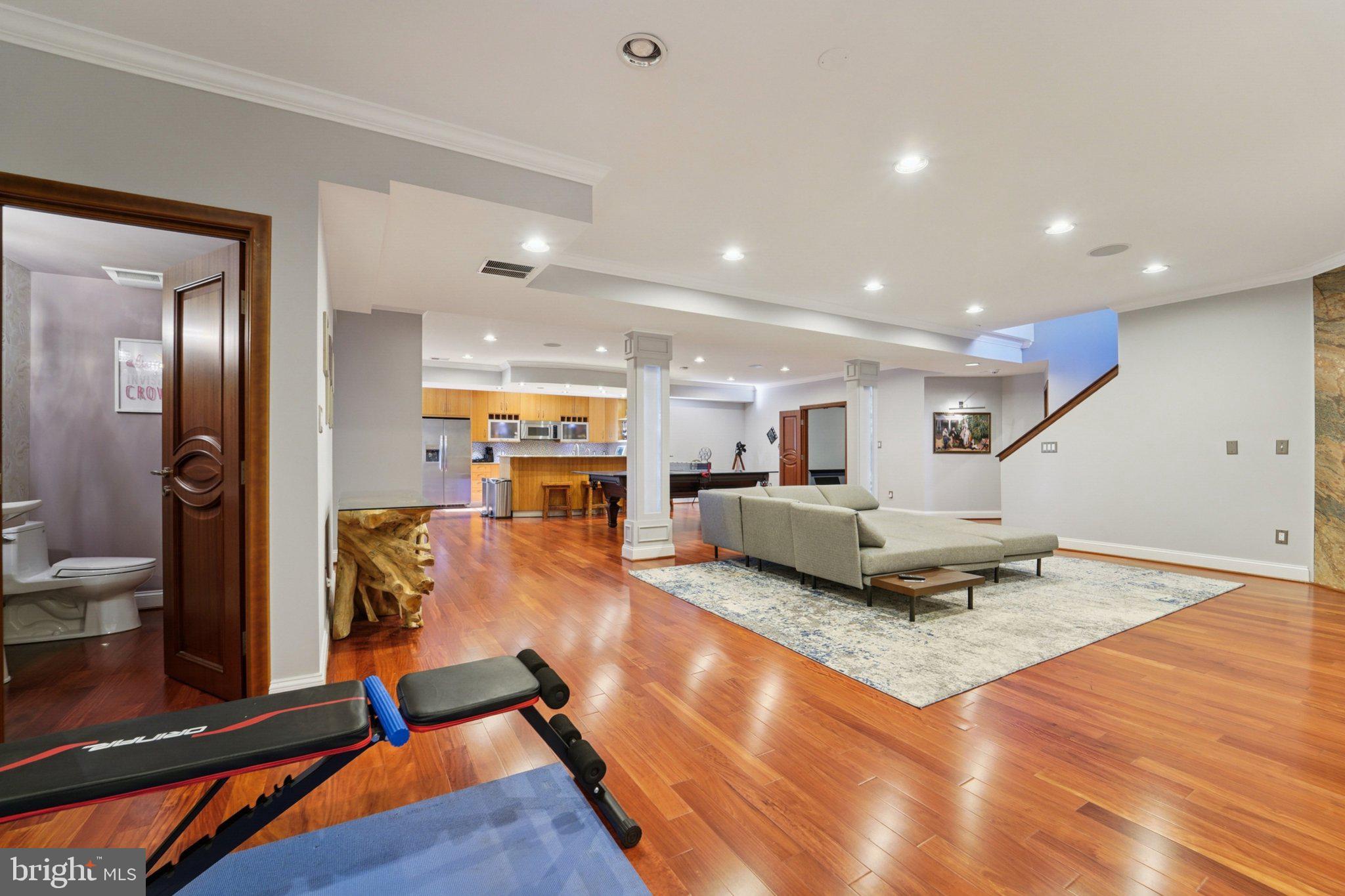 BELMONT FARM - Residential