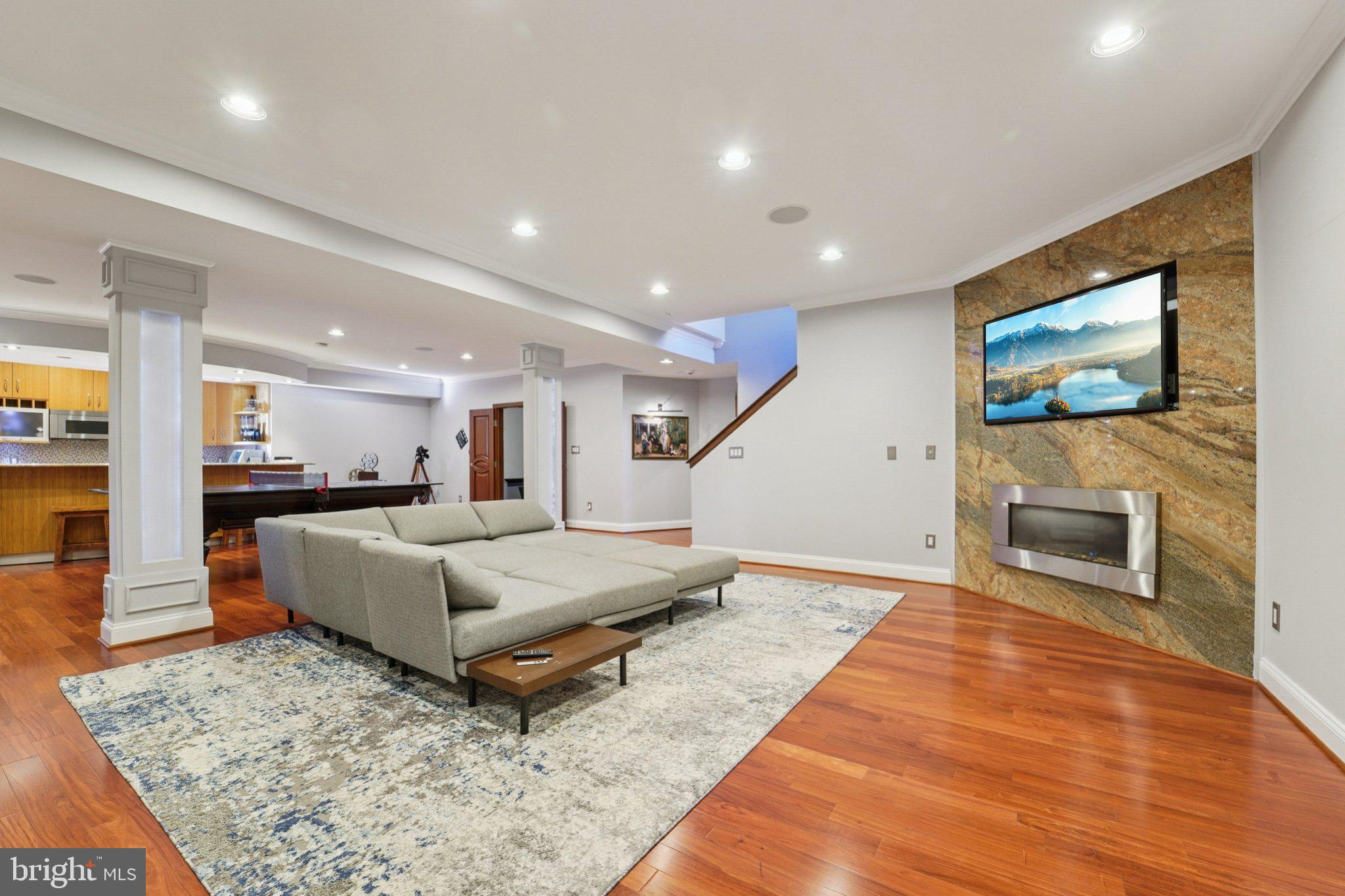 BELMONT FARM - Residential