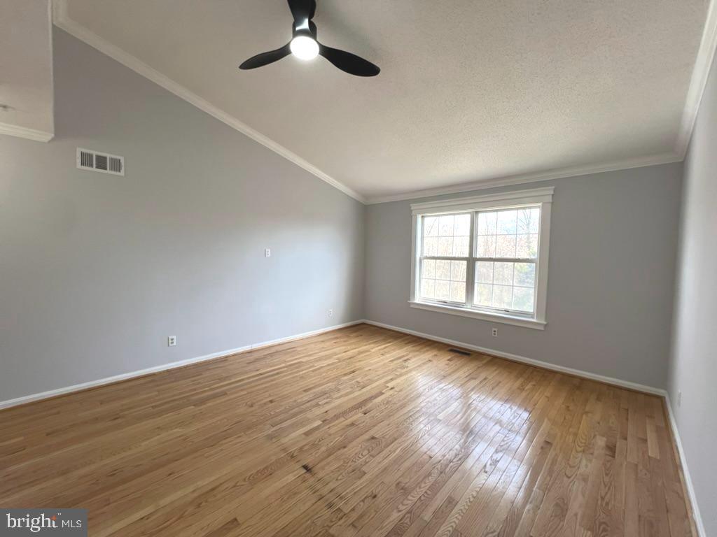 SHEFFIELD GLEN TOWNHOMES - Residential Lease