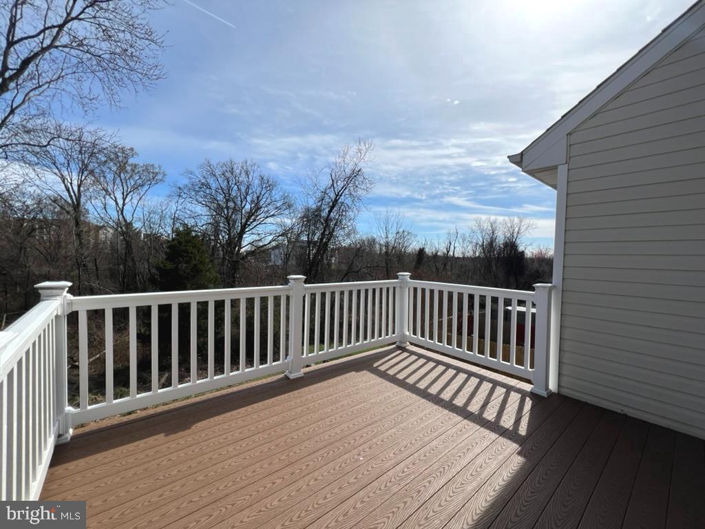 SHEFFIELD GLEN TOWNHOMES - Residential Lease