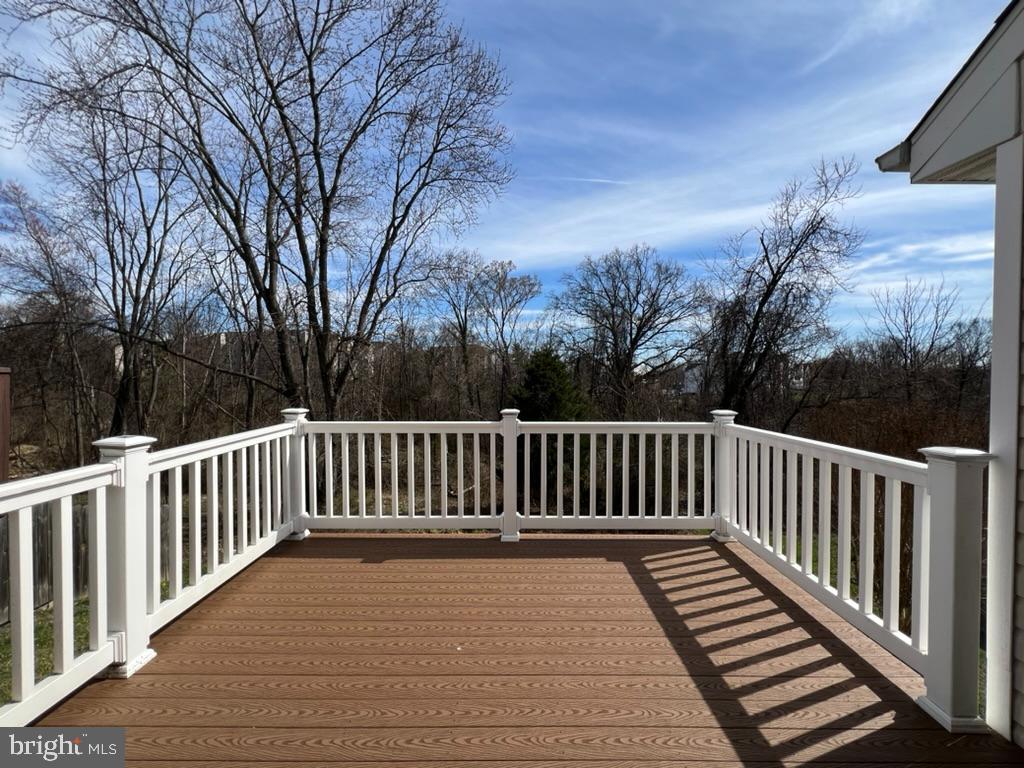 SHEFFIELD GLEN TOWNHOMES - Residential Lease