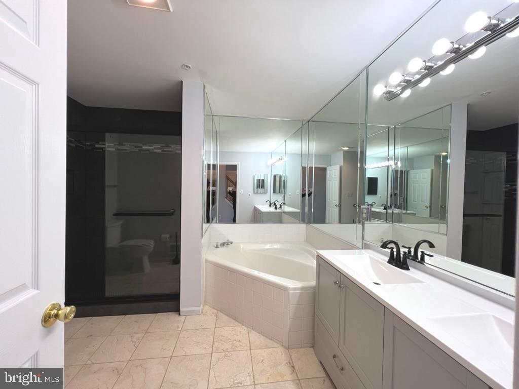 SHEFFIELD GLEN TOWNHOMES - Residential Lease