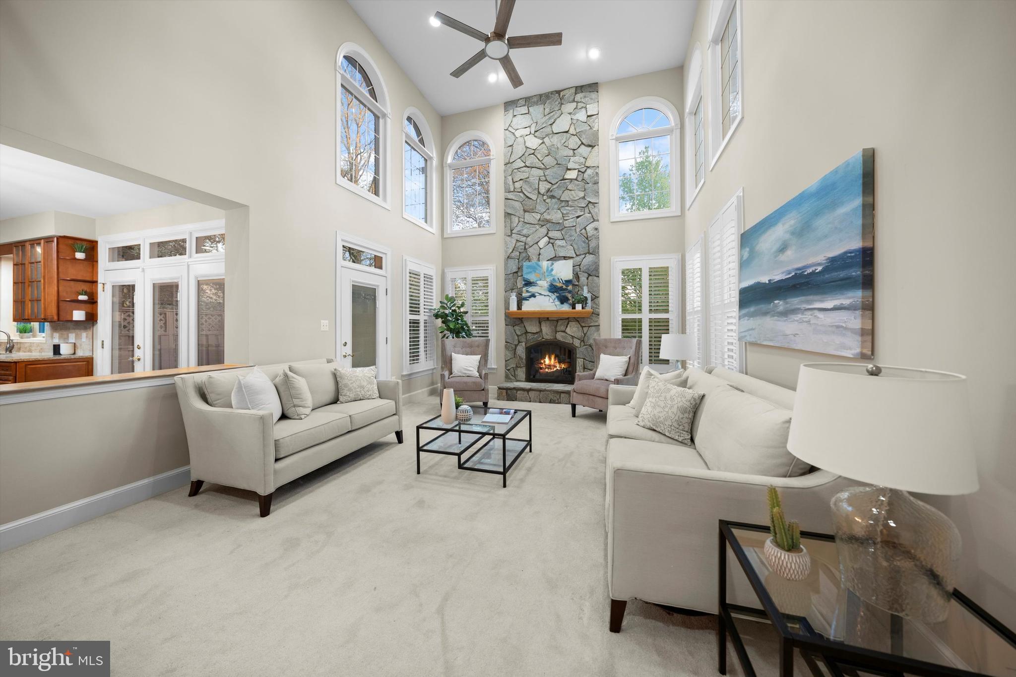 ENGLISH OAKS - Residential