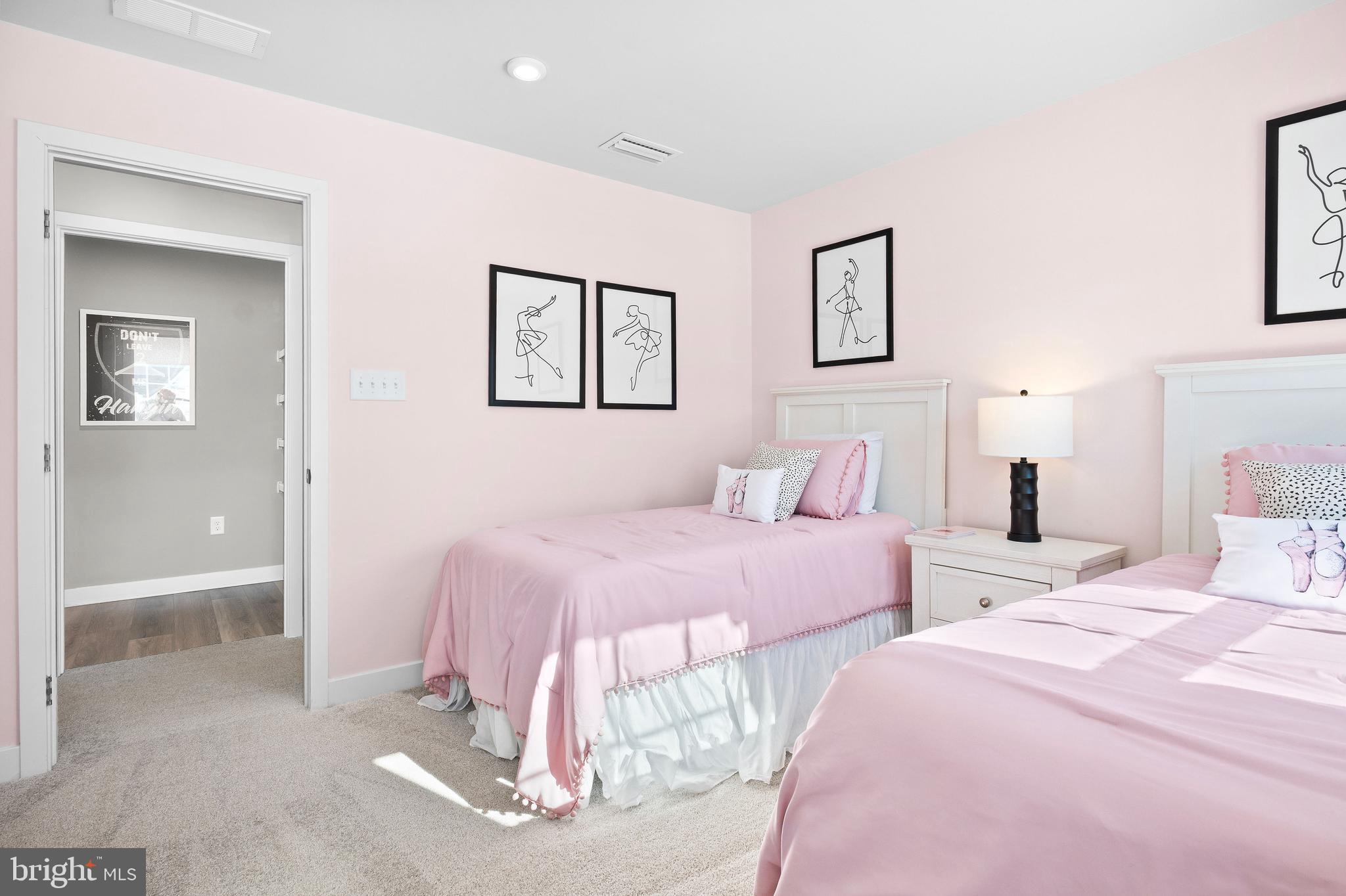 GREEN HILLS - Residential