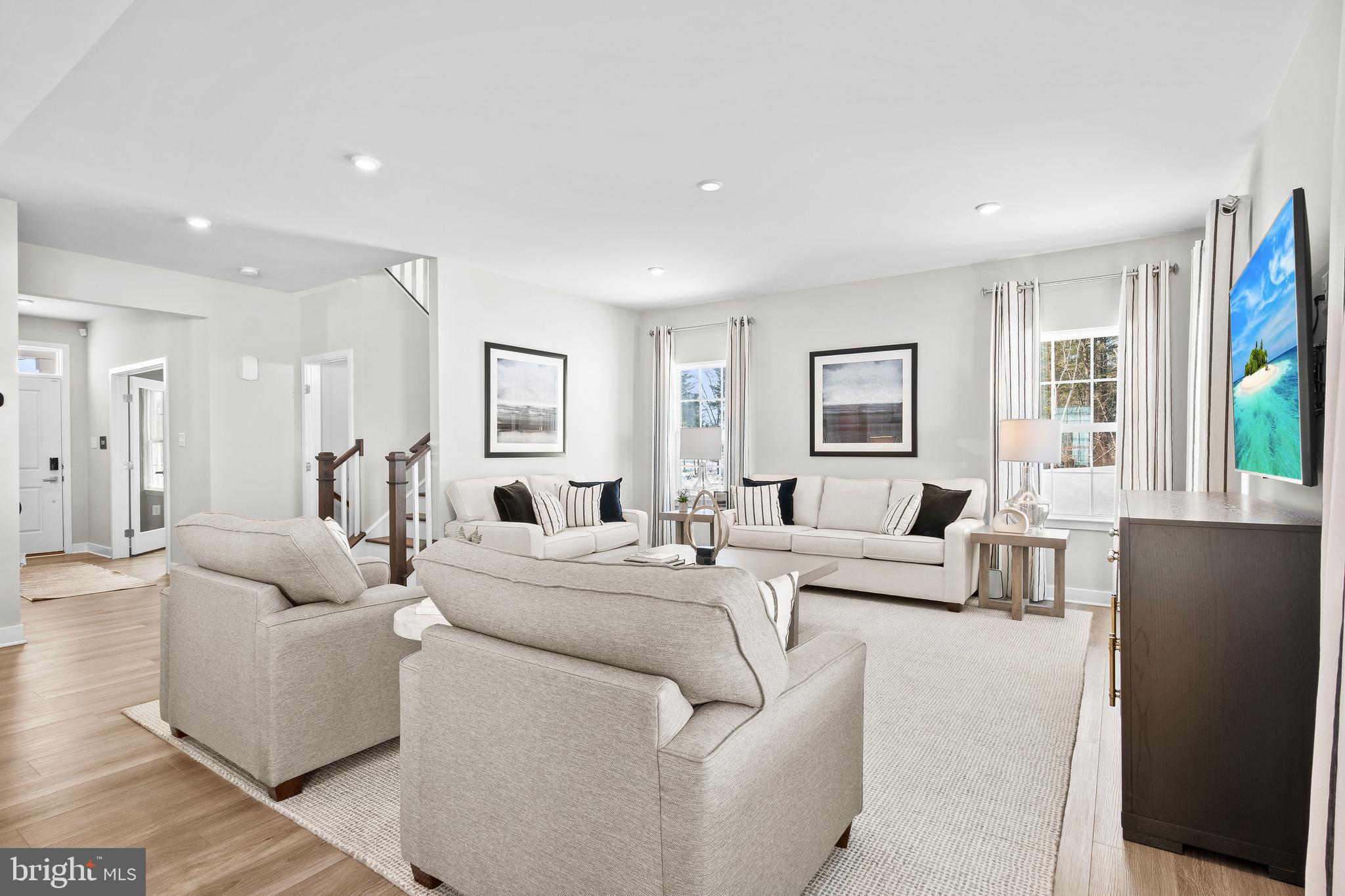 GREEN HILLS - Residential